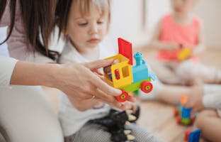 Auxiliaire crèche